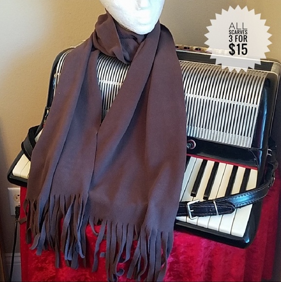Accessories - SUPER WARM BROWN FRINGED FLEECE SCARF